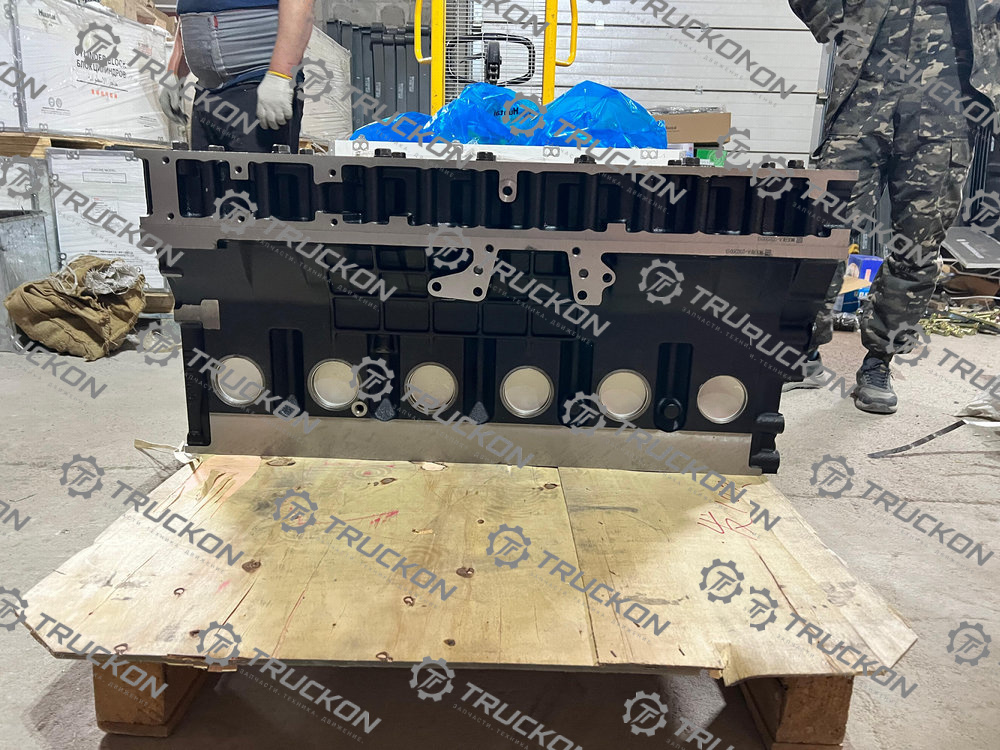 Блок двигателя WD615 HOWO 61500010383 (короткая рубашка)