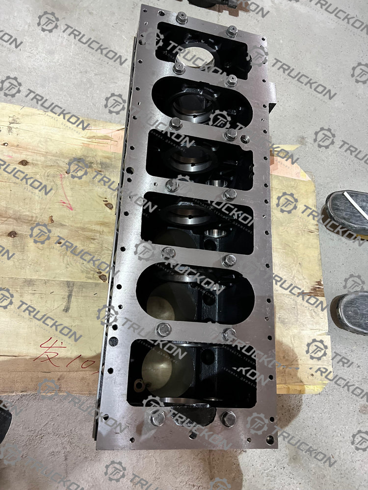 Блок двигателя WD615 HOWO 61500010383 (короткая рубашка)