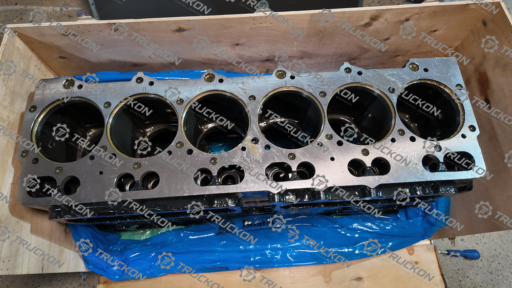 Блок двигателя YC6108 330-1002015А (В7615-1002000)  330-1002114